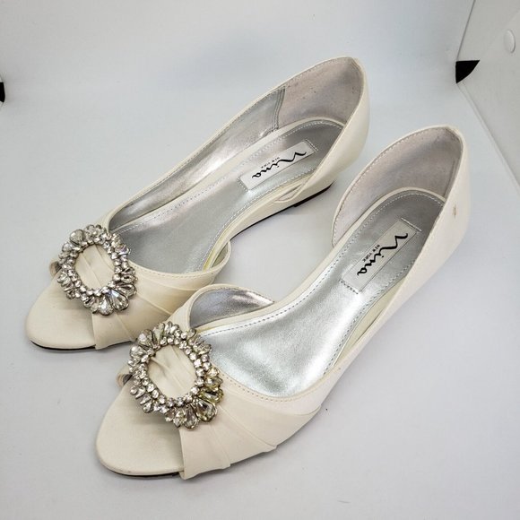 NINA RIVKA WEDGE WEDDING BRIDAL IVORY SHOES sz 7 Flat Brooch Rhinestone - Picture 4 of 12